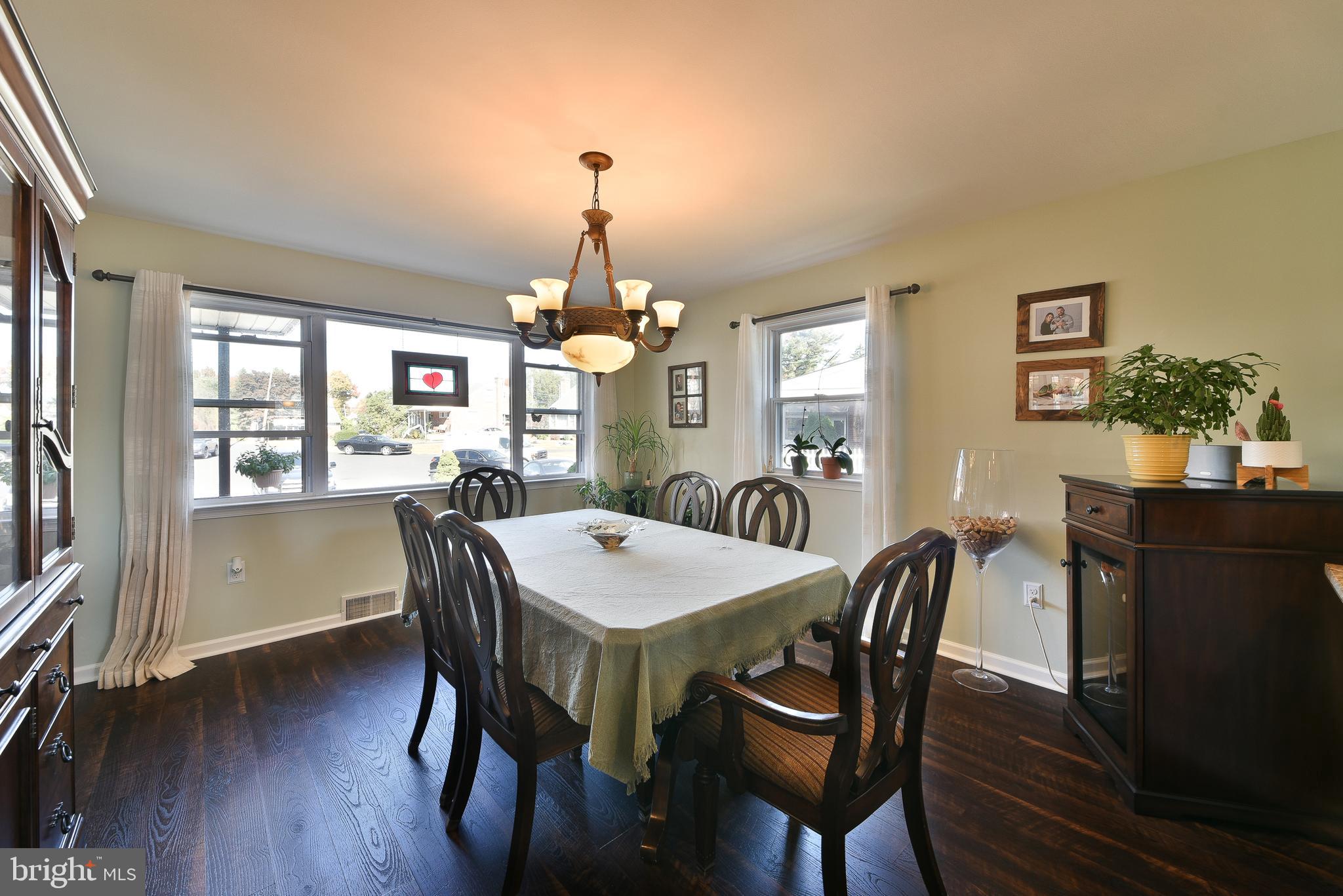 314 Ogden Place Springfield, PA 19064 - Photo 12 of 48 Formal Dining