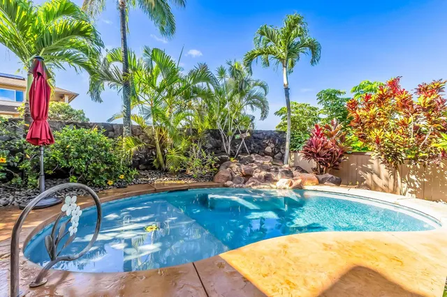 $2,125,000 | 302 Kahana Ridge Drive, Lahaina, HI 96761