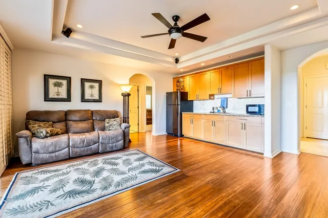 $2,125,000 | 302 Kahana Ridge Drive, Lahaina, HI 96761