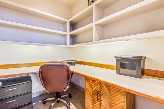 $2,125,000 | 302 Kahana Ridge Drive, Lahaina, HI 96761