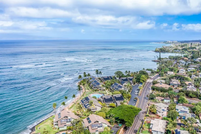 $2,125,000 | 302 Kahana Ridge Drive, Lahaina, HI 96761