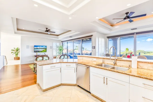 $2,125,000 | 302 Kahana Ridge Drive, Lahaina, HI 96761