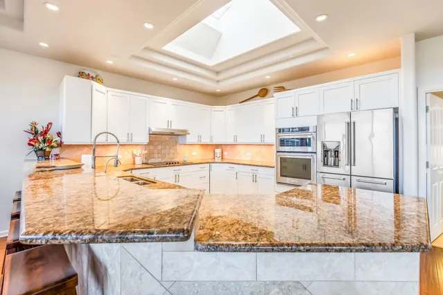 $2,125,000 | 302 Kahana Ridge Drive, Lahaina, HI 96761