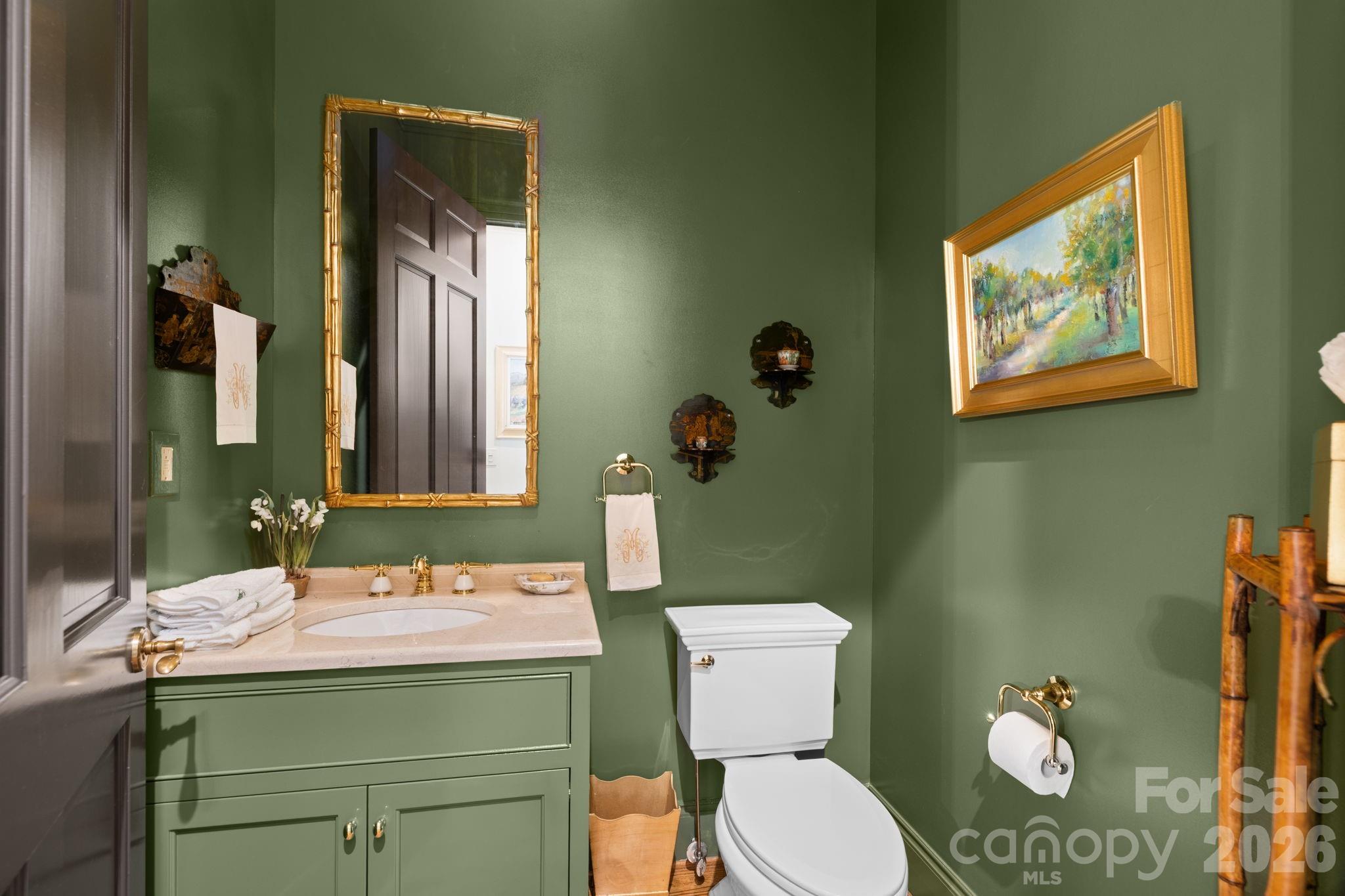 168 Cherokee Road Charlotte, NC 28207 - Photo 34 of 40 Gallery Image 34