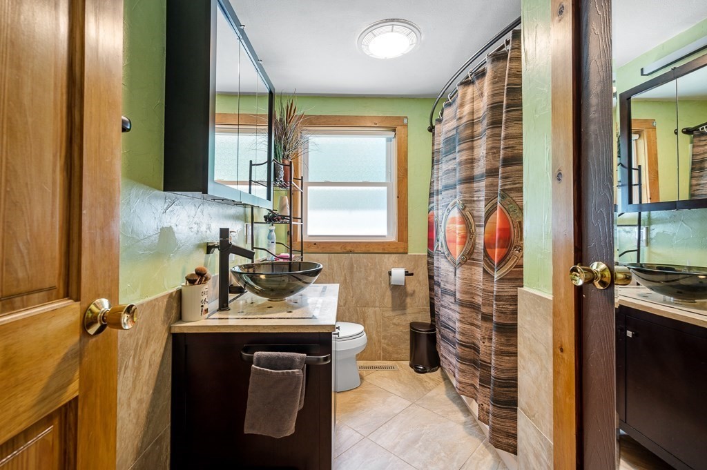 57 Breakneck Road Sturbridge, MA 01566 - Photo 14 of 37