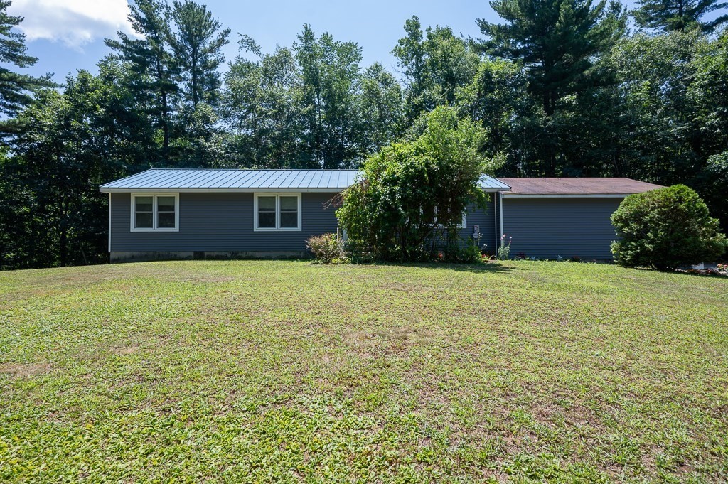 57 Breakneck Road Sturbridge, MA 01566 - Photo 3 of 37