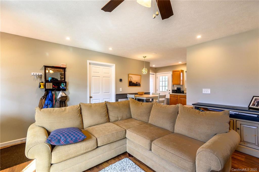 39 Star Ridge Road Canton, NC 28716 - Photo 6 of 15