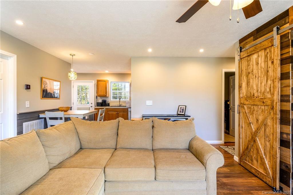 39 Star Ridge Road Canton, NC 28716 - Photo 7 of 15