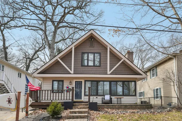 $1,525,000 | N1577 Shore Haven Drive, Linn, WI 53125