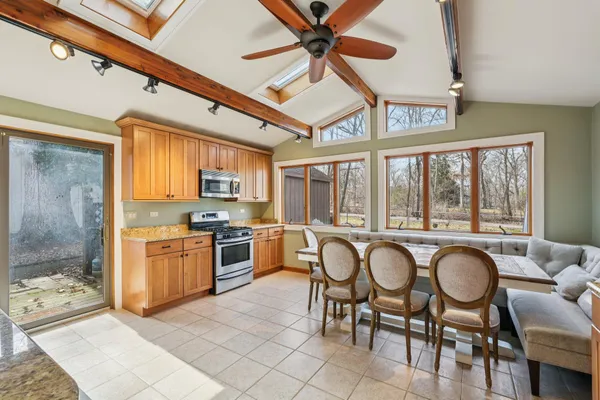 $1,525,000 | N1577 Shore Haven Drive, Linn, WI 53125