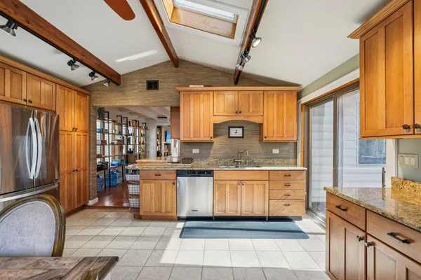 $1,525,000 | N1577 Shore Haven Drive, Linn, WI 53125