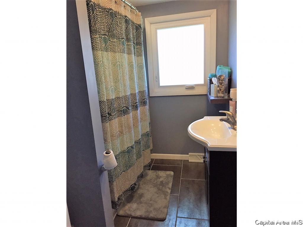 18893 State Rte 4 Virden, IL 62690 - Photo 12 of 21 Gallery Image 12
