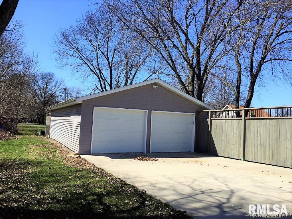 18893 State Rte 4 Virden, IL 62690 - Photo 3 of 21 Gallery Image 3