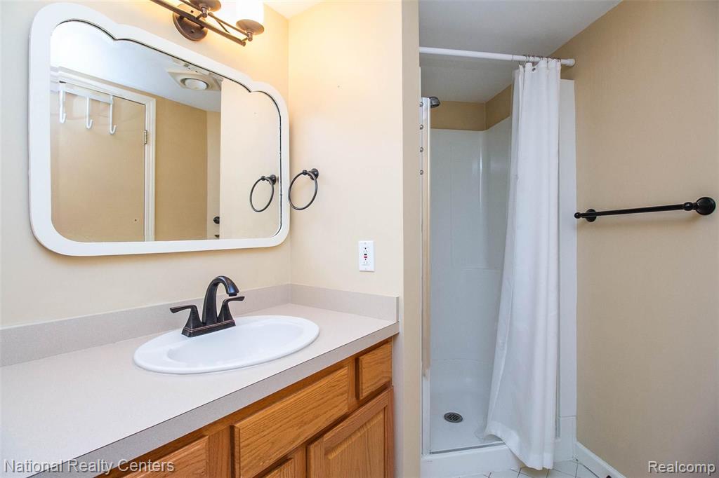 187 Old Perch Road Rochester Hills, MI 48309 - Photo 29 of 35