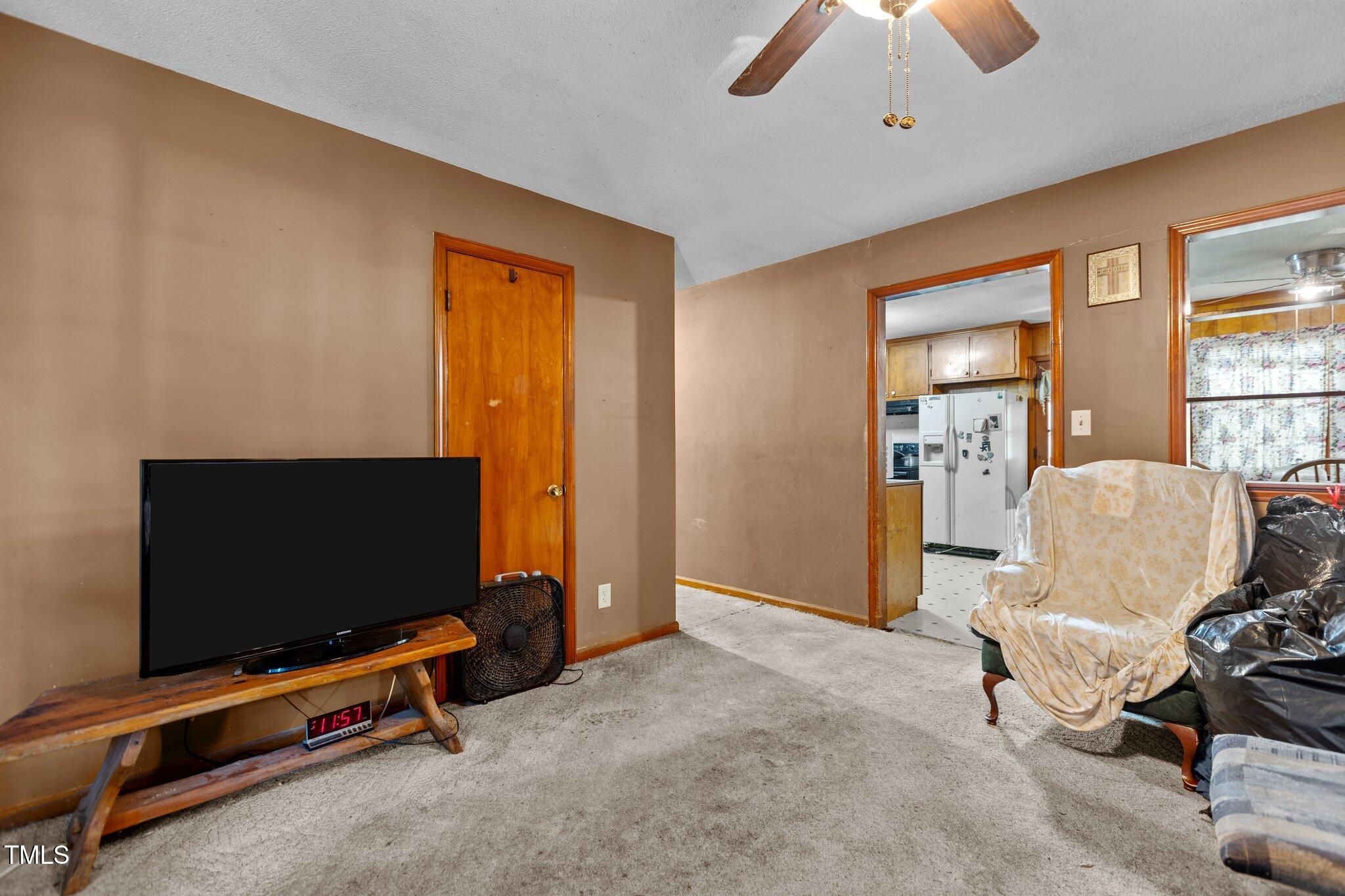 4038 Redwood Road Durham, NC 27704 - Photo 8 of 28 13-web-or-mls-2N6A1261