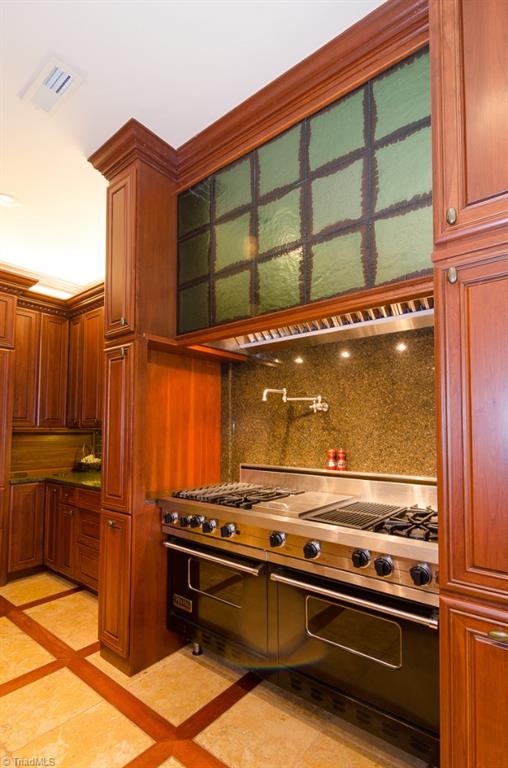 1587 Waterford Pointe Road Lexington, NC 27292 - Photo 17 of 29 Gallery Image 17