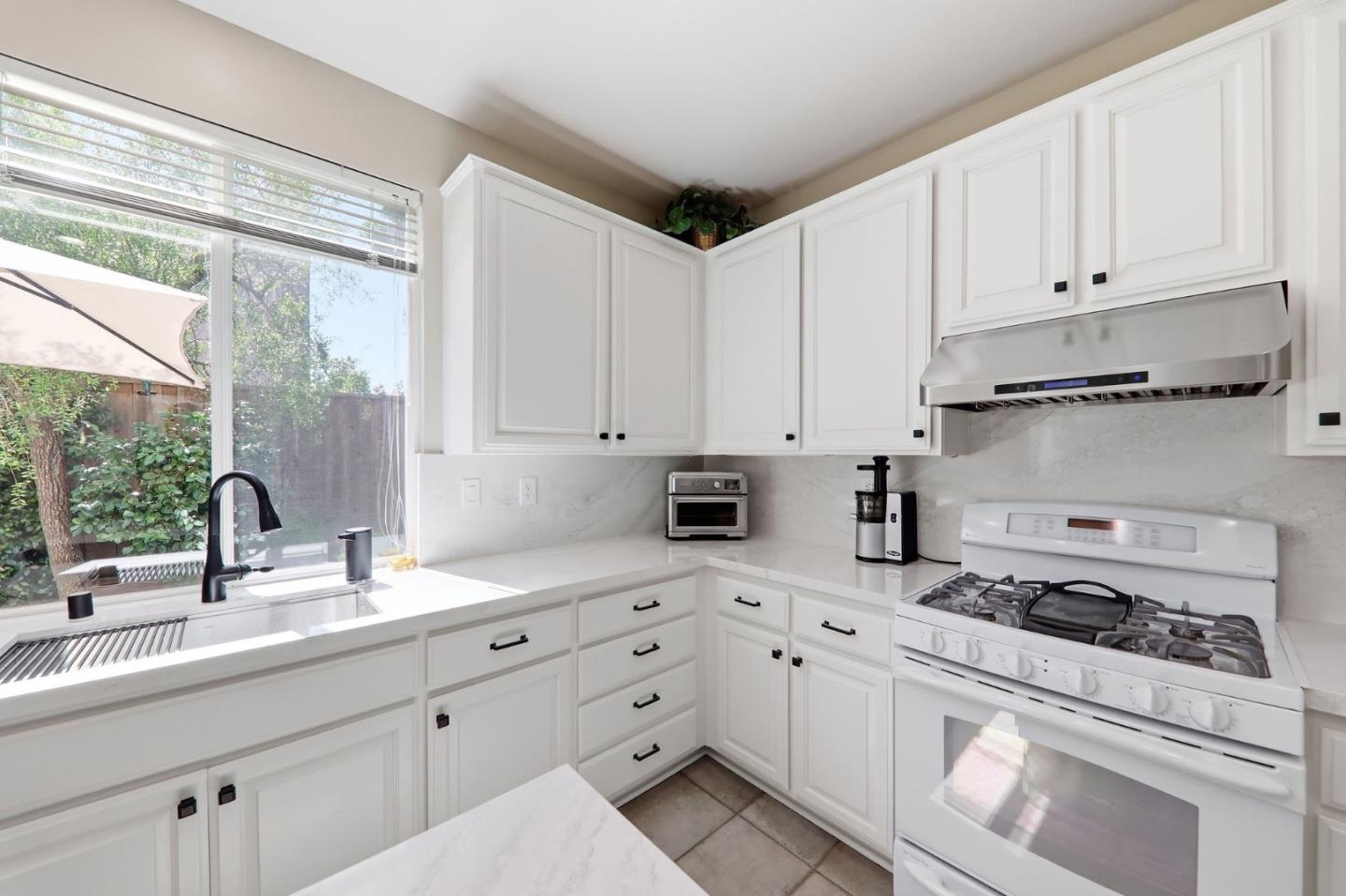 102 Triana Way San Ramon, CA 94583 - Photo 20 of 84 Gallery Image 20