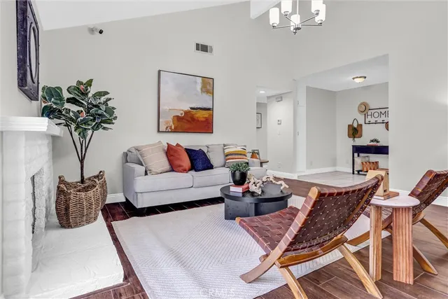 $874,990 | 3543 Spanish Gate Drive, Newbury Park, CA 91320