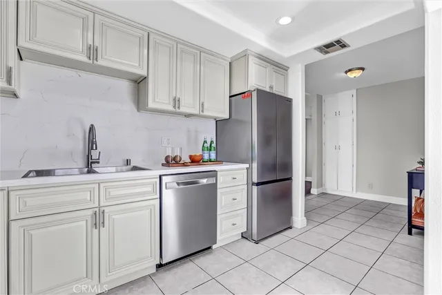 $874,990 | 3543 Spanish Gate Drive, Newbury Park, CA 91320