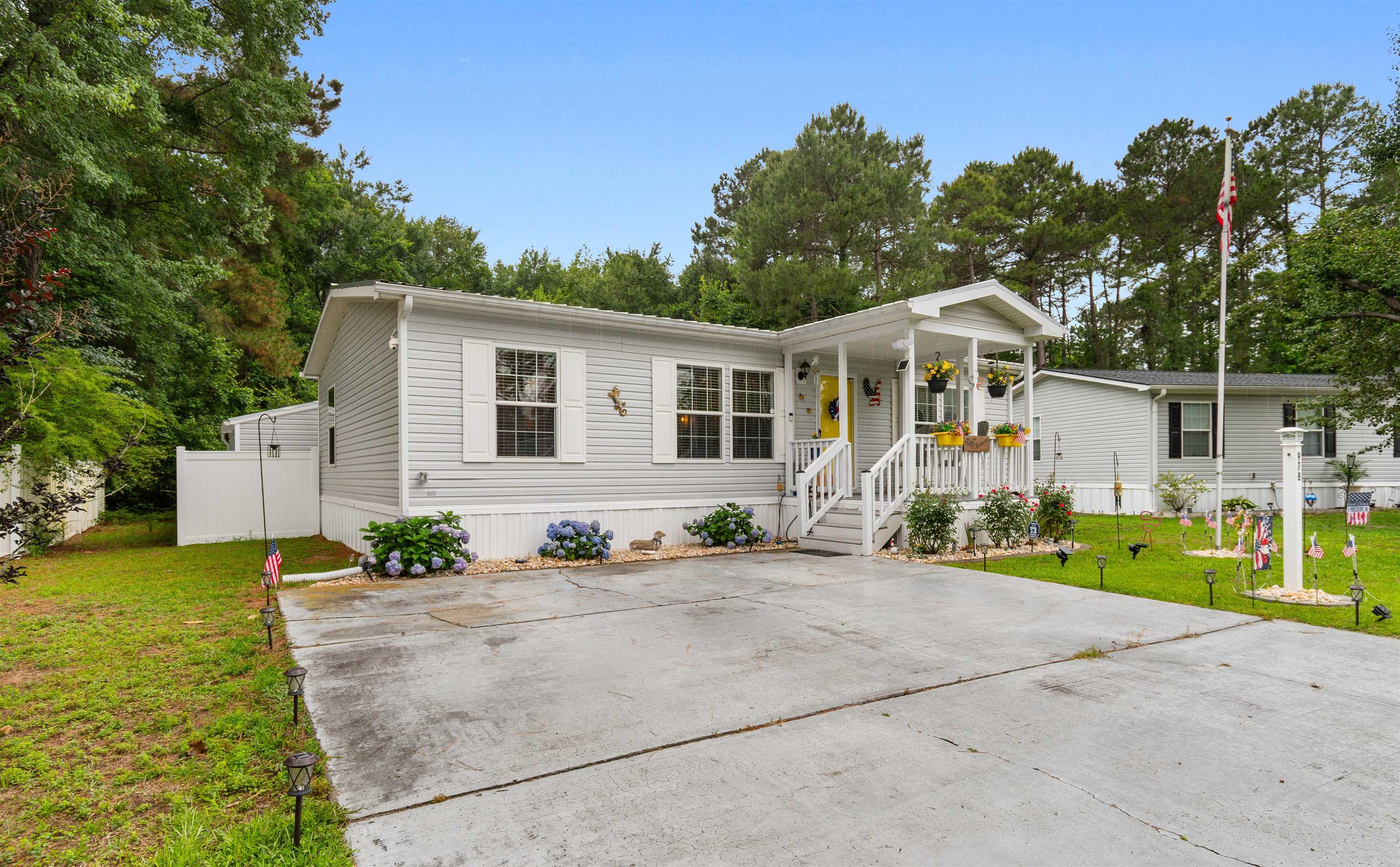 978 Jamestown Road Conway, SC 29526 - Photo 2 of 52