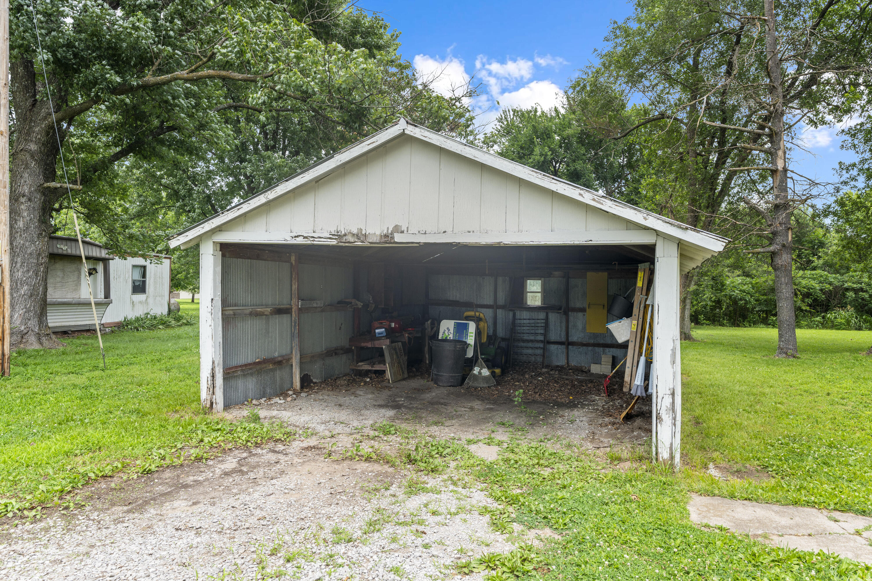 18509 South 1600 Road Nevada, MO 64772 - Photo 5 of 33 DSC02991