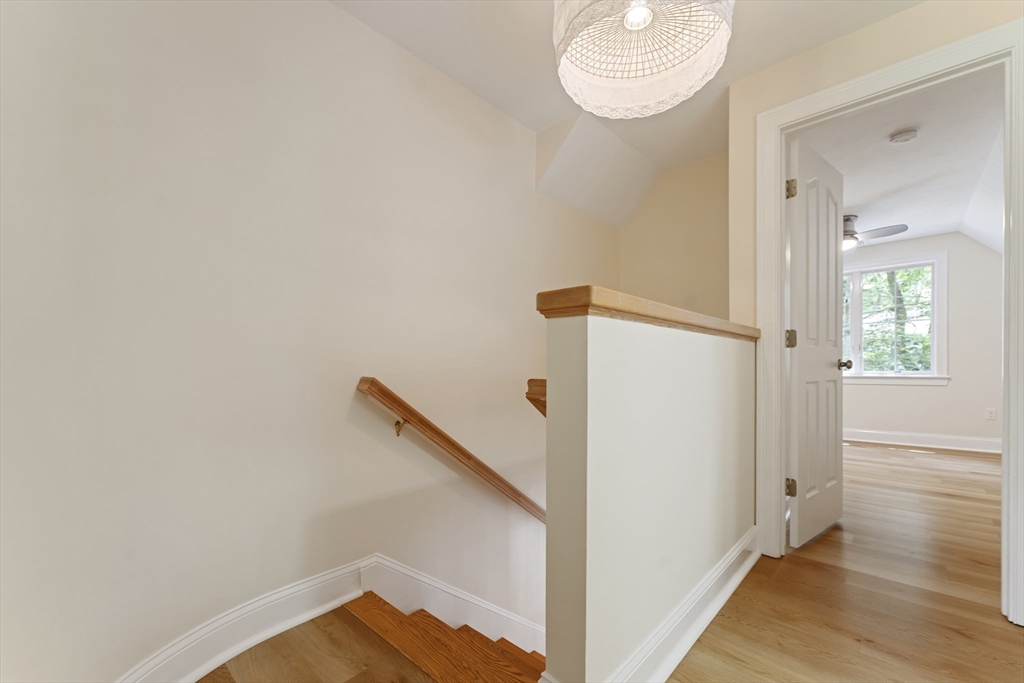 10 Mayflower Path Wayland, MA 01778 - Photo 20 of 33