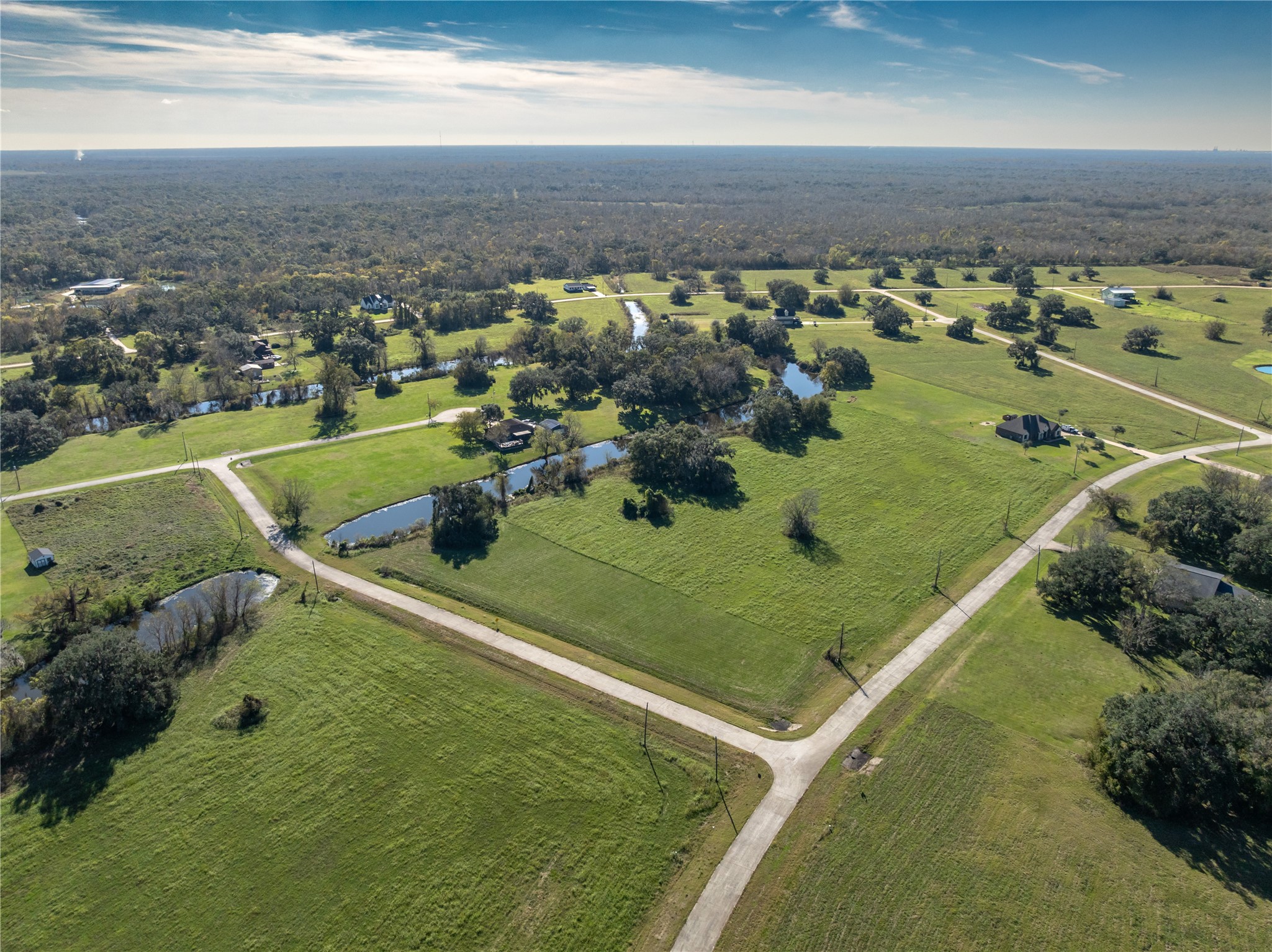 1507 Frontier Trail Angleton, TX 77515 - Photo 17 of 22 view of a city