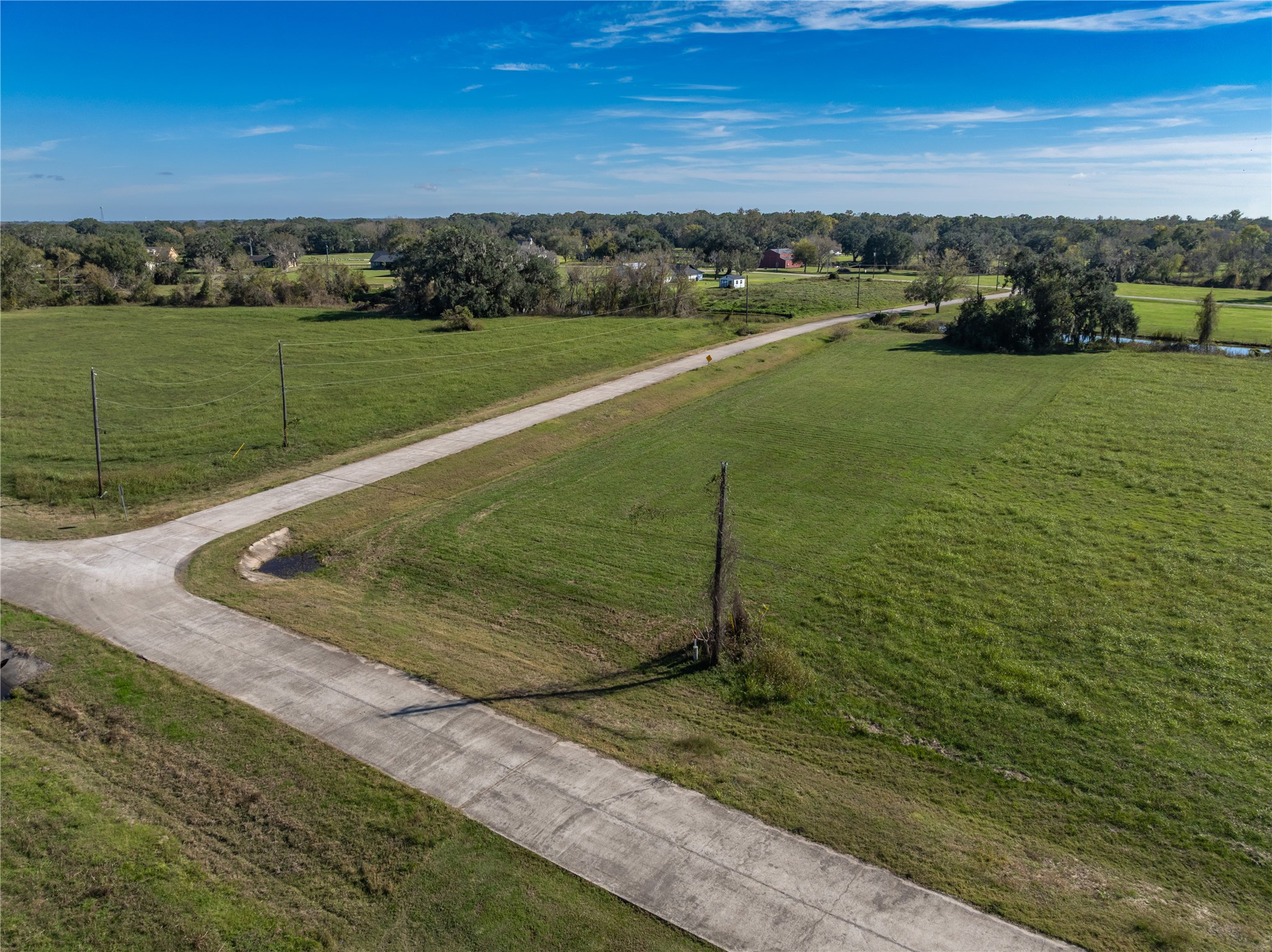 1507 Frontier Trail Angleton, TX 77515 - Photo 6 of 22 a view of a field with an ocean