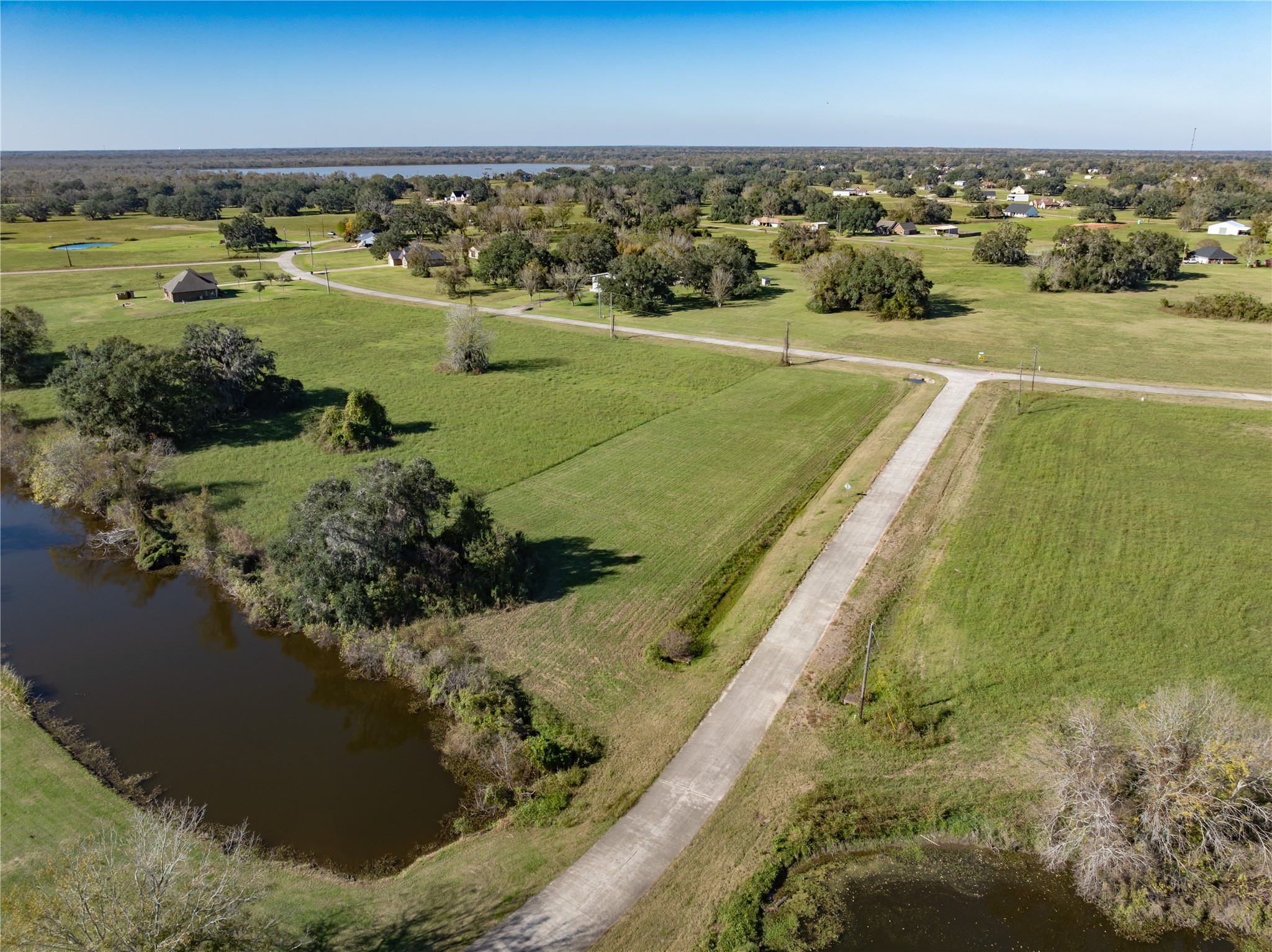 1507 Frontier Trail Angleton, TX 77515 - Photo 9 of 22 a view of a city