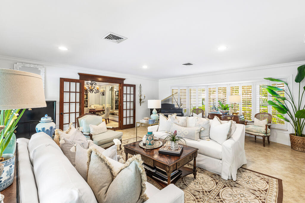 999 Elderberry Way Boca Raton, FL 33486 - Photo 19 of 65 Living Room