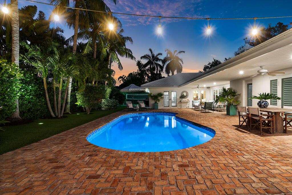 999 Elderberry Way Boca Raton, FL 33486 - Photo 23 of 65 Twilight Pool / Patio Area