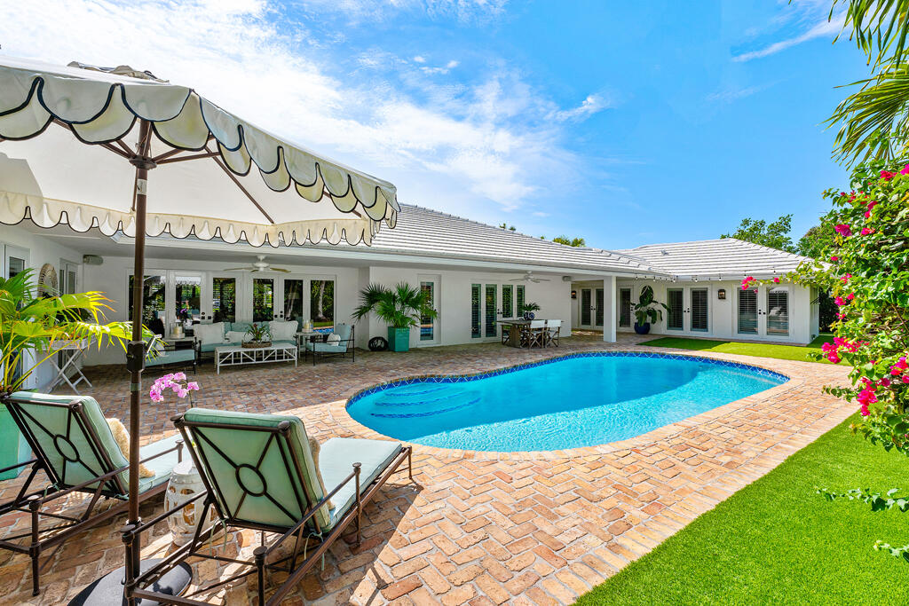 999 Elderberry Way Boca Raton, FL 33486 - Photo 7 of 65 Chicago Brick Patio Area