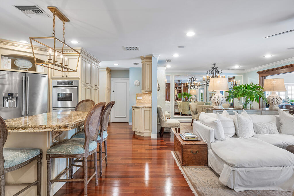 999 Elderberry Way Boca Raton, FL 33486 - Photo 9 of 65 Kitchen Island / Family Room