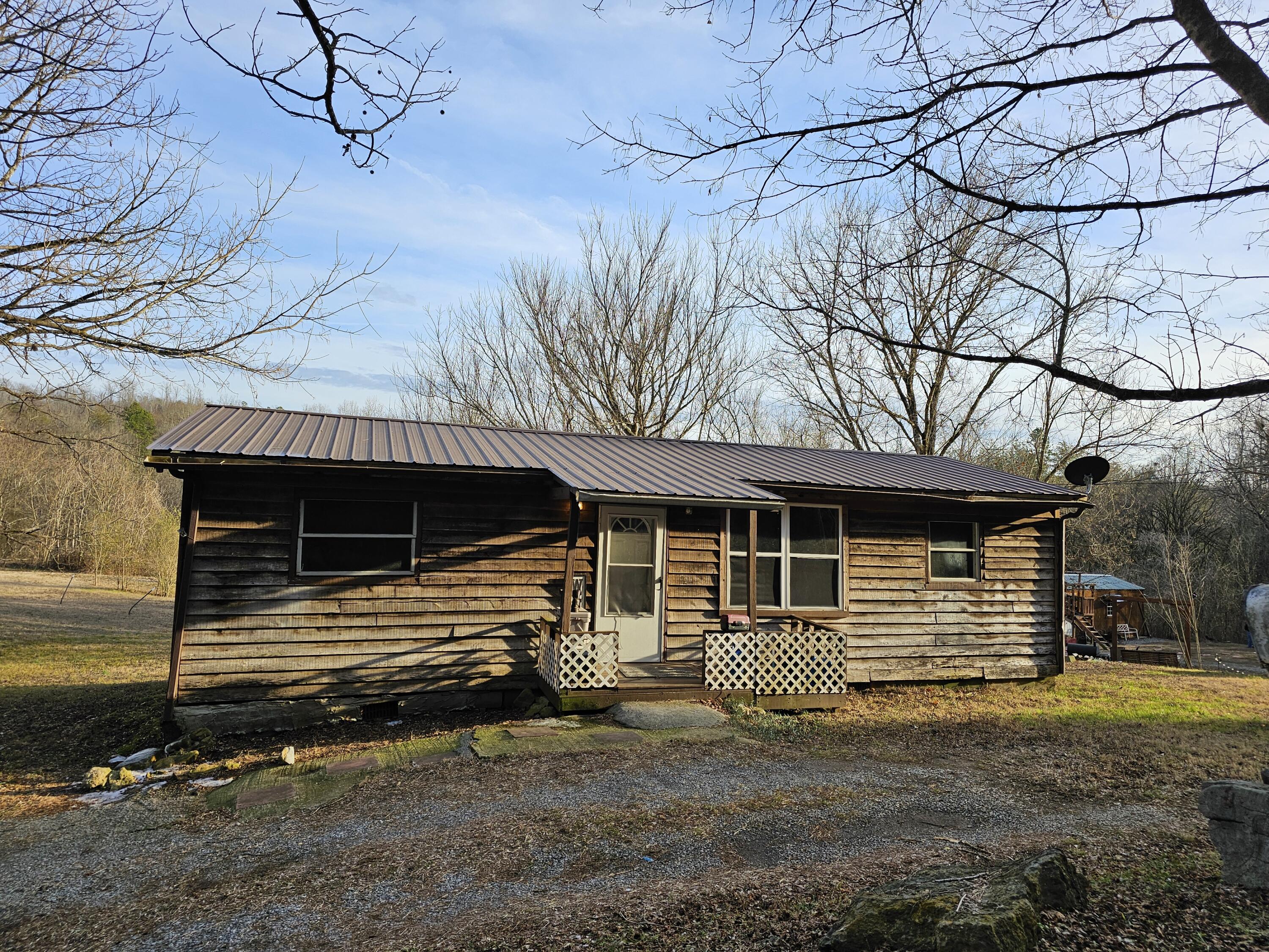 311 Back Valley Road Trenton, GA 30752 - Photo 3 of 12 20240122_163941
