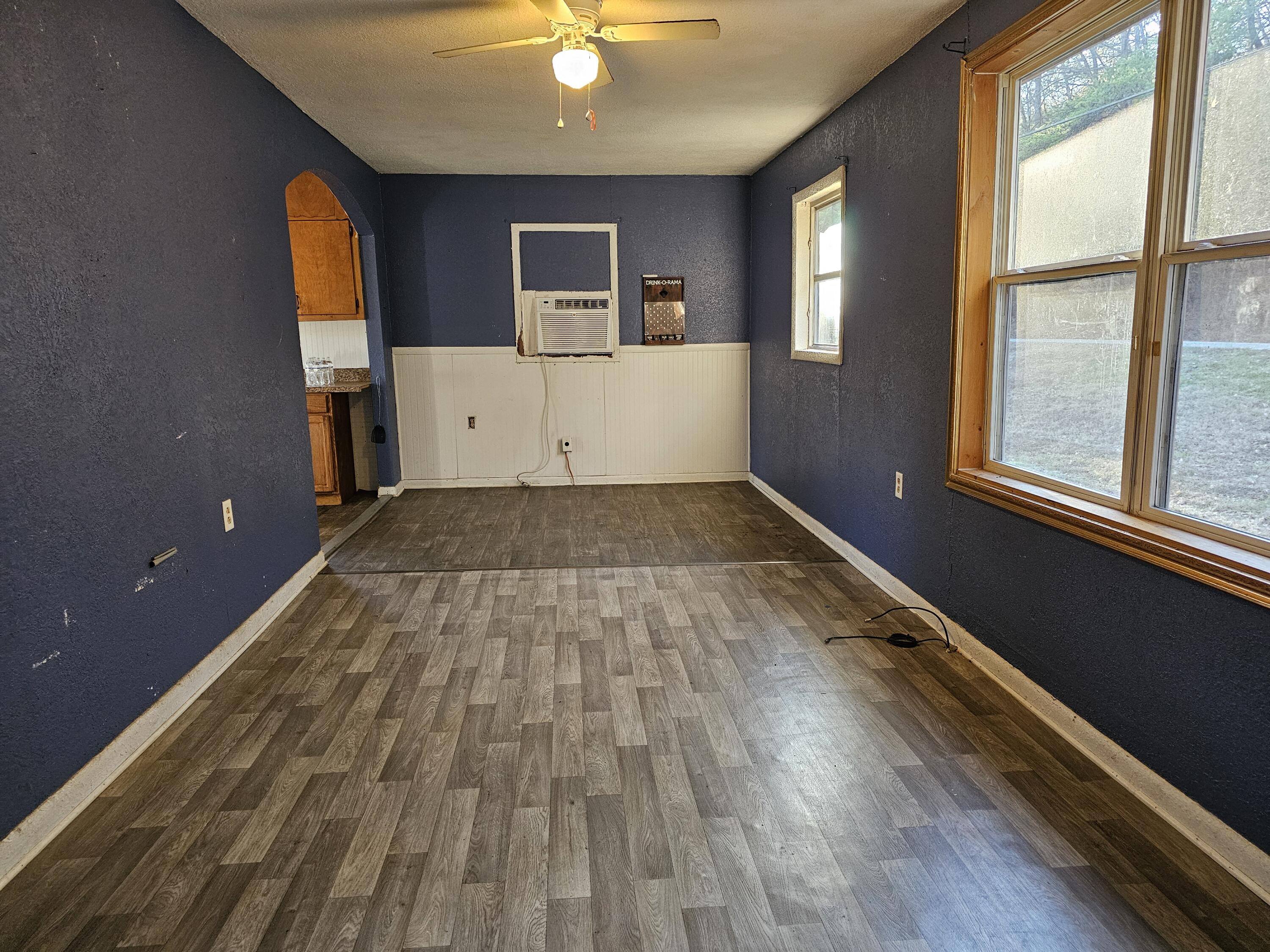 311 Back Valley Road Trenton, GA 30752 - Photo 6 of 12 20240131_165218