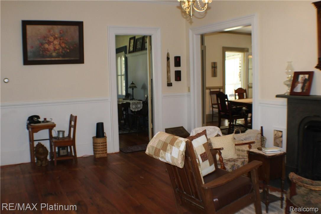 300 East South Holly Road Fenton, MI 48430 - Photo 14 of 38 IMG_0183.JPG