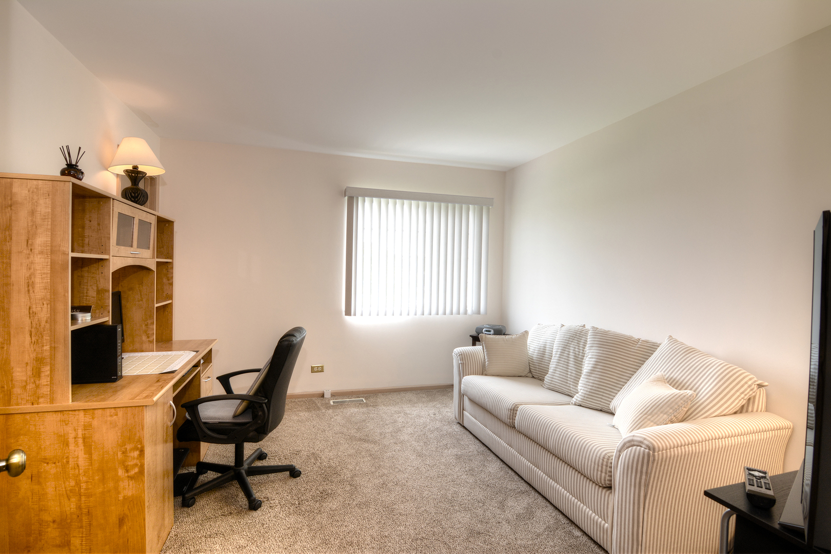 1166 Longford Road Bartlett, IL 60103 - Photo 13 of 26