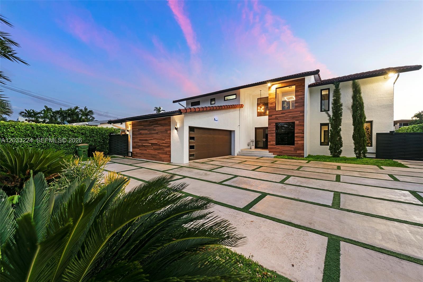 1942 Northeast 119th Road North Miami, FL 33181 - Photo 2 of 56