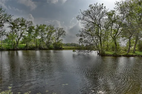 $956,000 | 141 St Giddings Tx 78942, Giddings, TX 78942