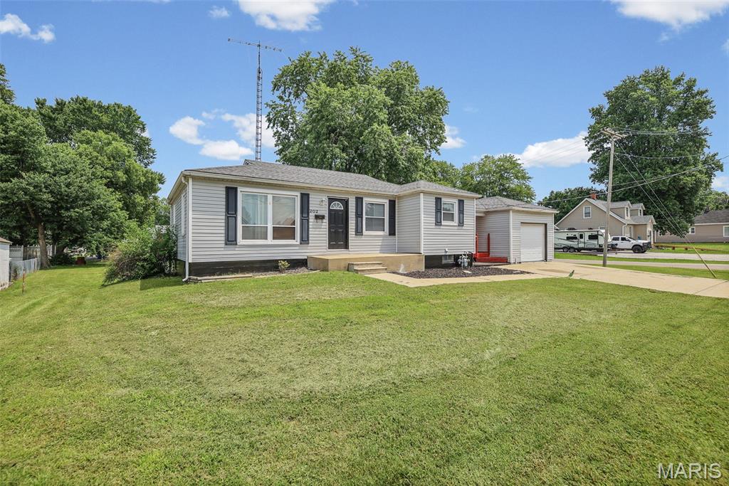 202 Byrn Street Troy, IL 62294 - Photo 2 of 33