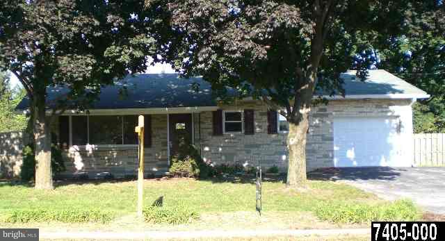728 Greenbriar Road York, PA 17404 - Photo 1 of 1 Gallery Image 1