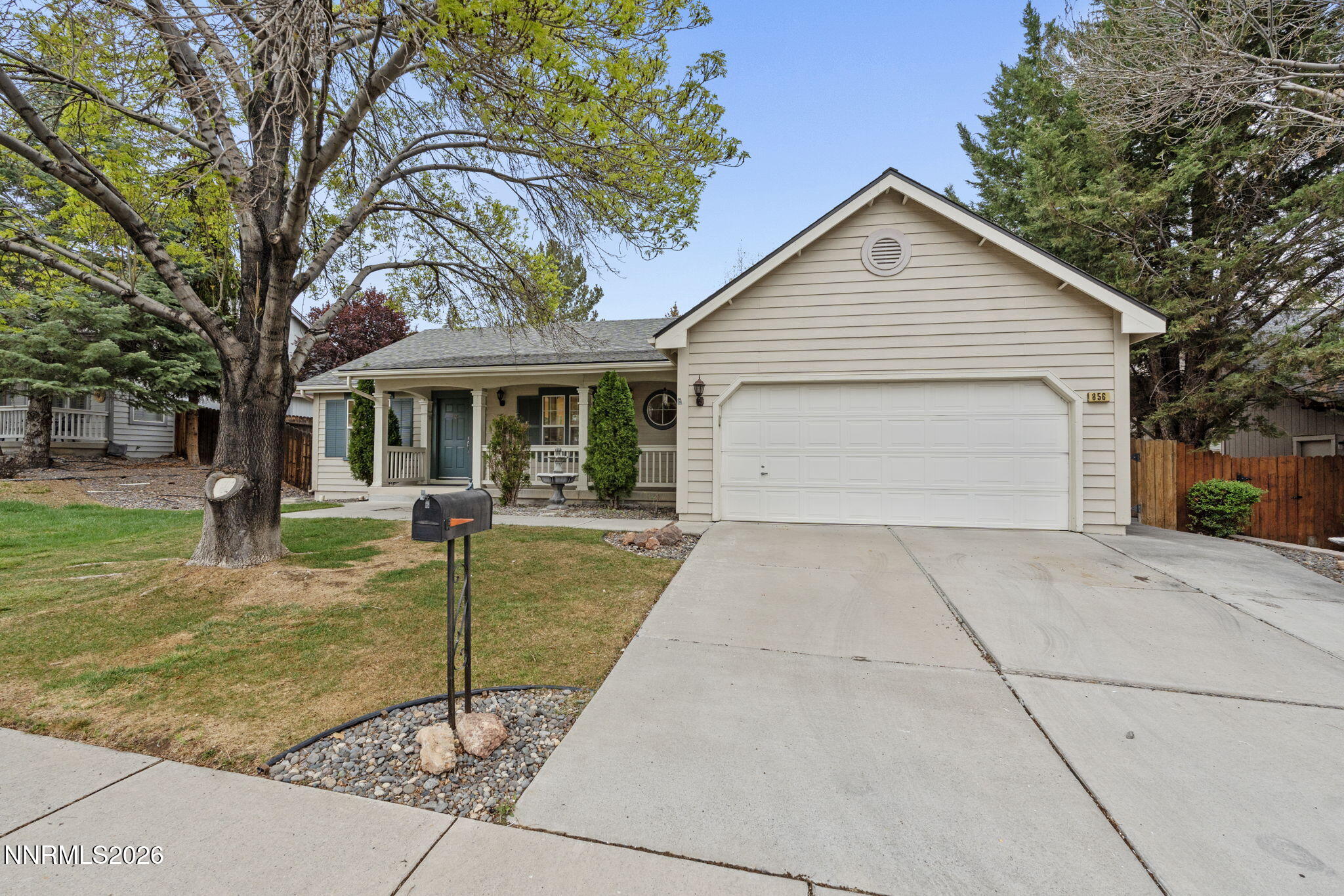 856 Francesca Way Sparks, NV 89436 - Photo 2 of 40 Front 1