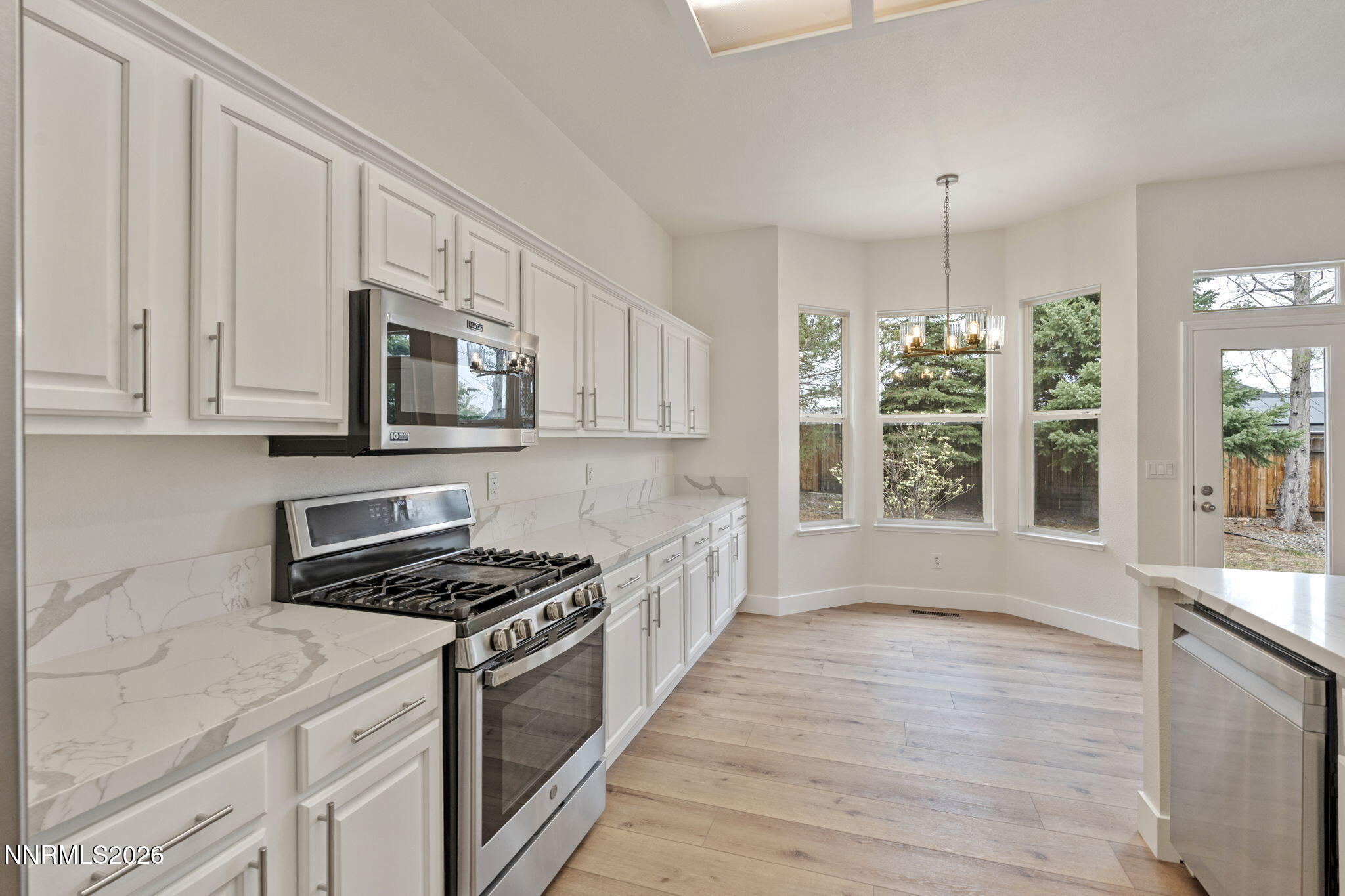 856 Francesca Way Sparks, NV 89436 - Photo 21 of 40 Kitchen 4