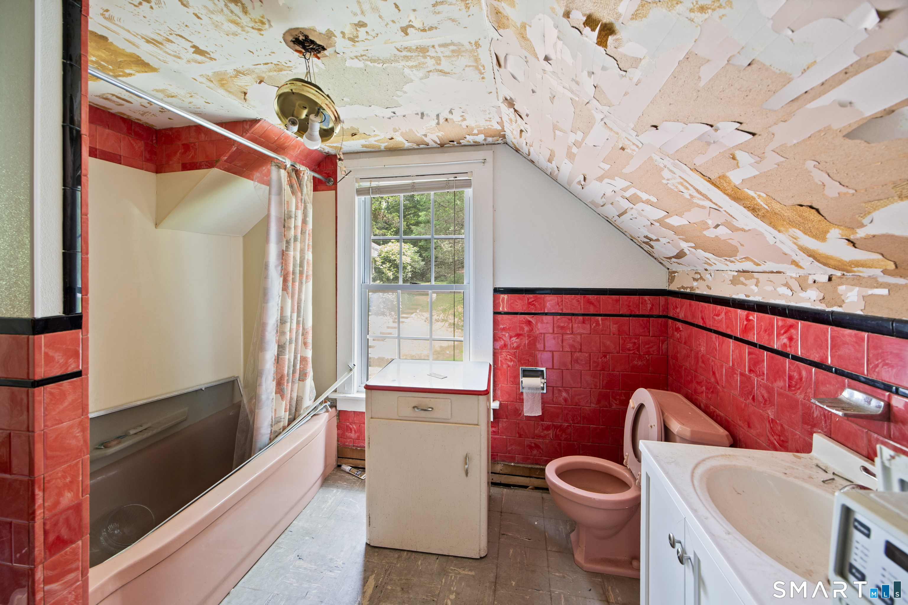 69 Munson Road Wolcott, CT 06716 - Photo 13 of 18