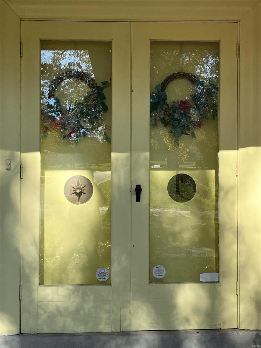 11627 Fallbrook Drive St. Louis, MO 63131 - Photo 11 of 88