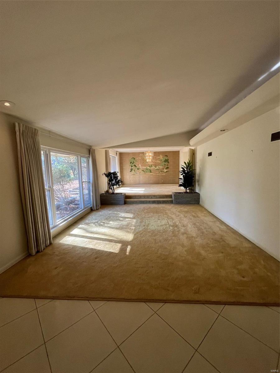 11627 Fallbrook Drive St. Louis, MO 63131 - Photo 13 of 88