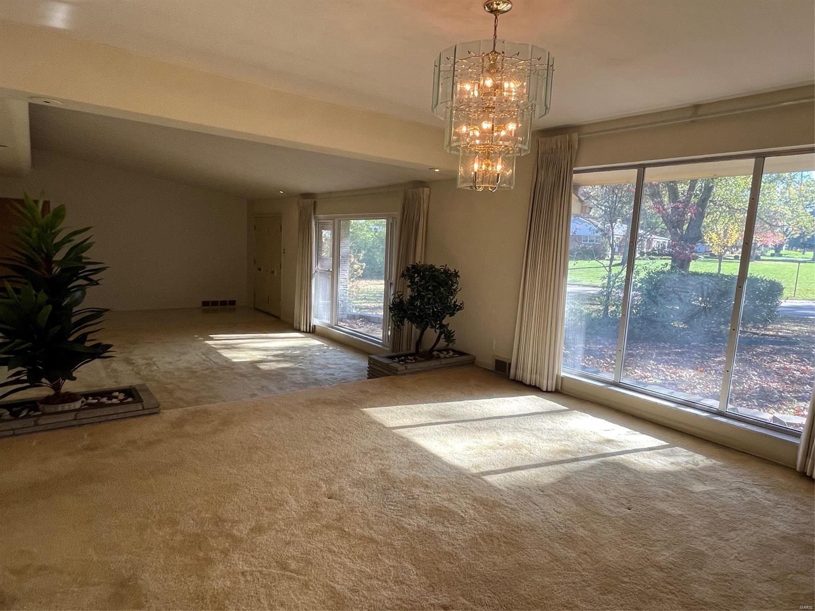 11627 Fallbrook Drive St. Louis, MO 63131 - Photo 14 of 88