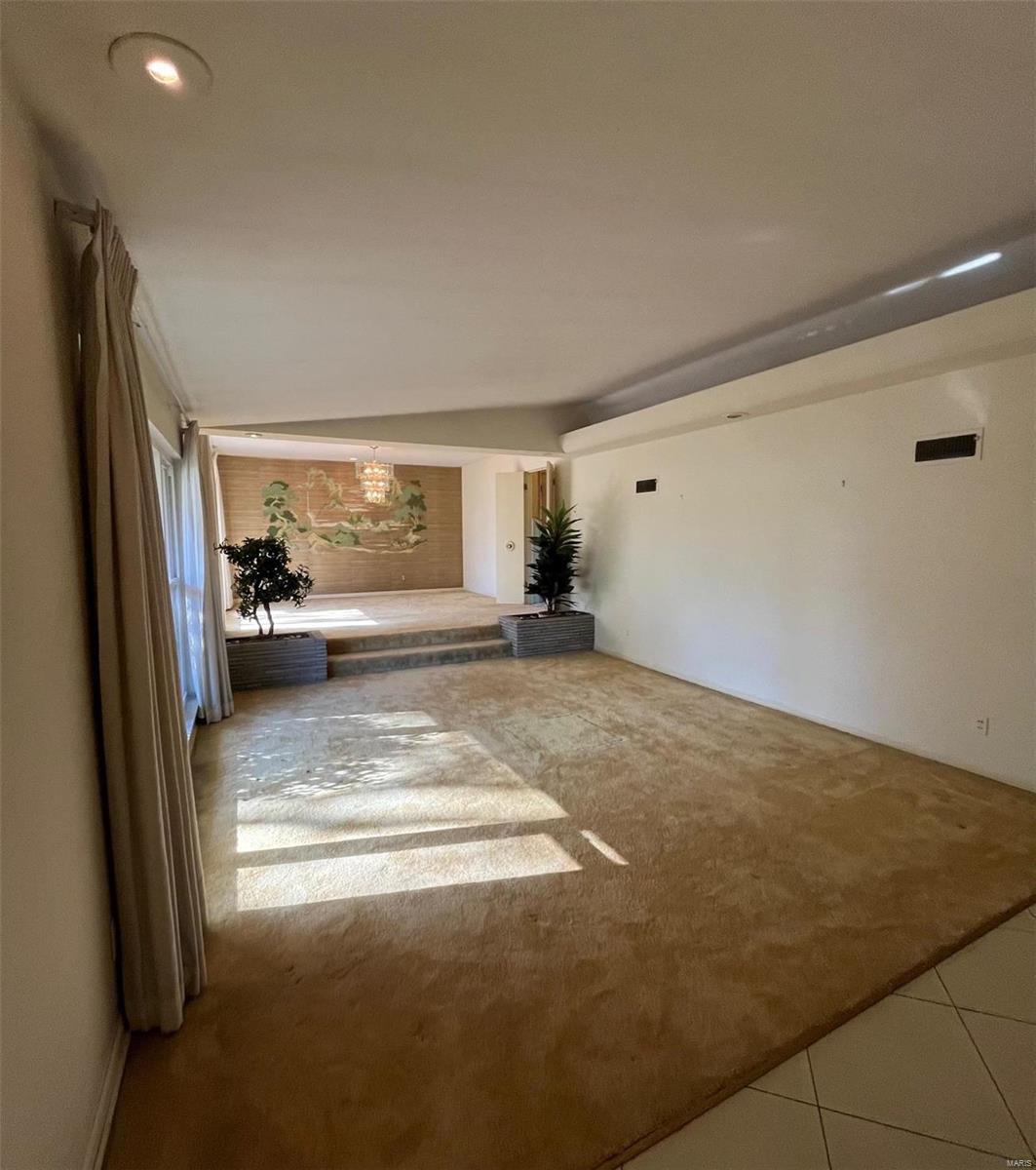 11627 Fallbrook Drive St. Louis, MO 63131 - Photo 15 of 88