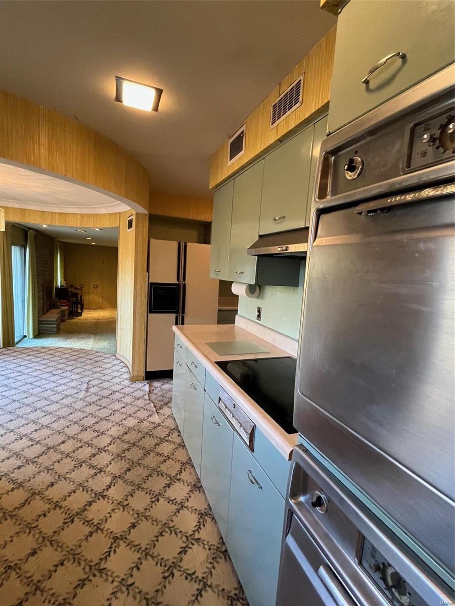 11627 Fallbrook Drive St. Louis, MO 63131 - Photo 24 of 88