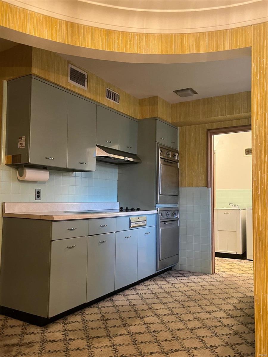 11627 Fallbrook Drive St. Louis, MO 63131 - Photo 26 of 88